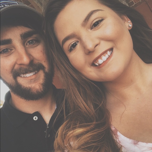 Meet your Posher, Allie - Picture 2 of 5